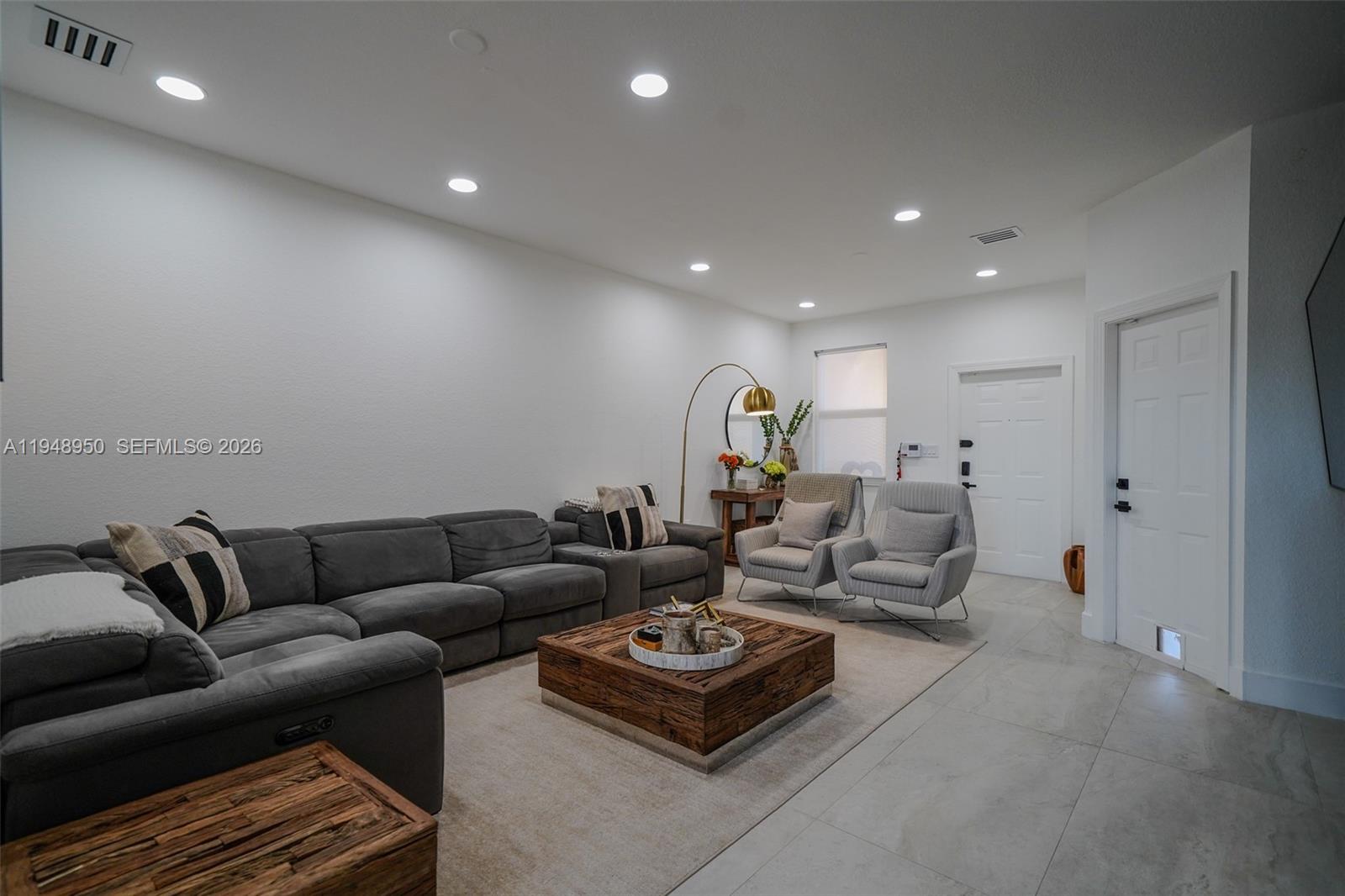 KENDALL BREEZE SOUTH - Residential