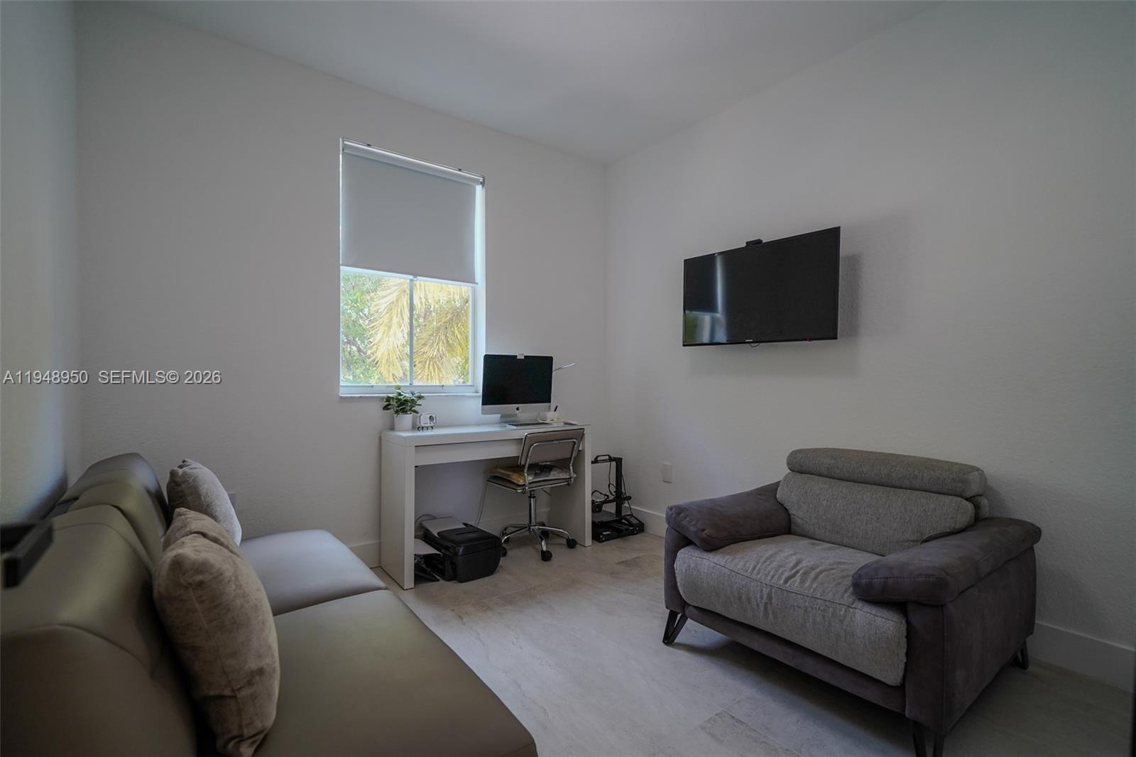 KENDALL BREEZE SOUTH - Residential