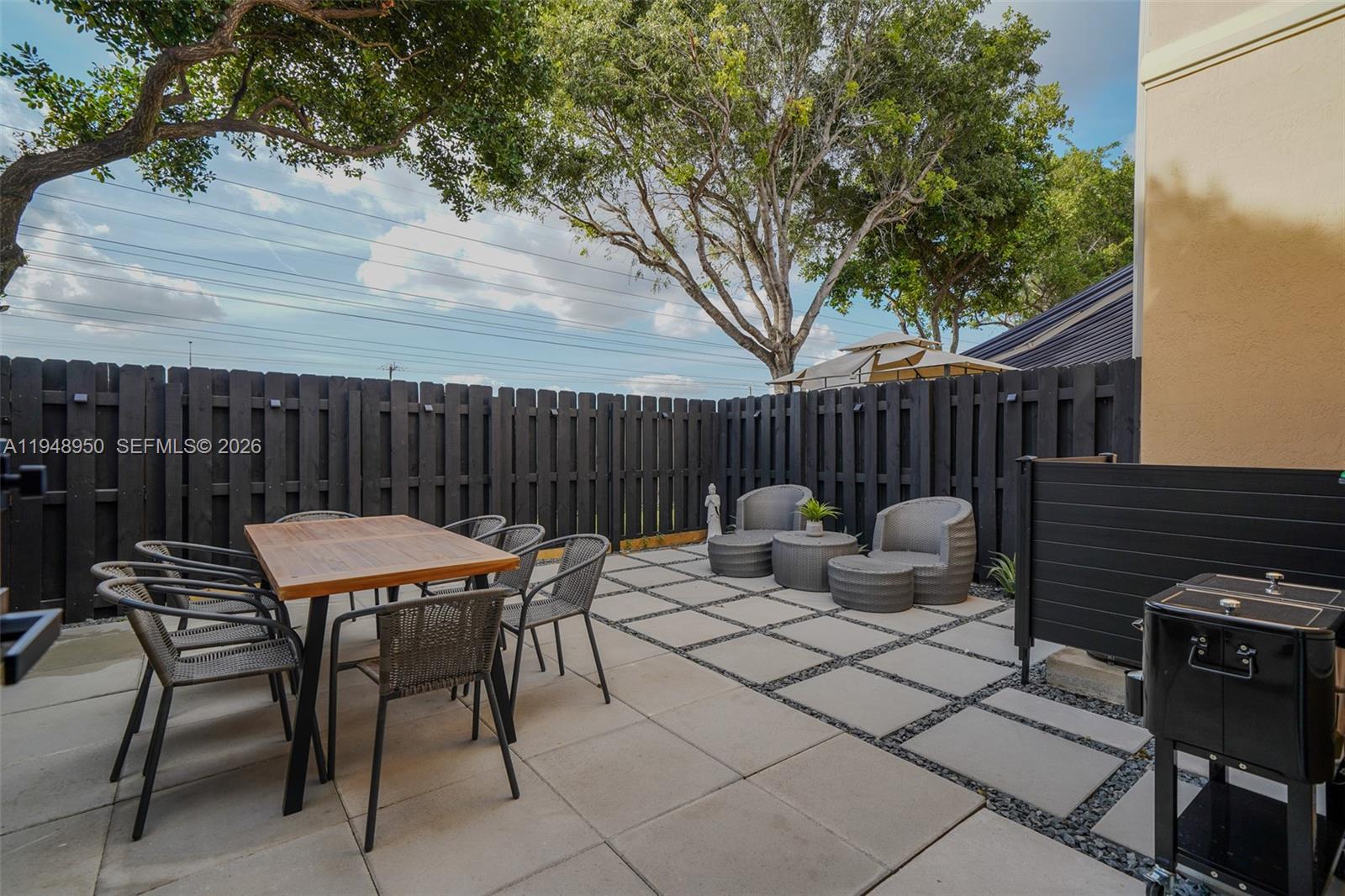 KENDALL BREEZE SOUTH - Residential