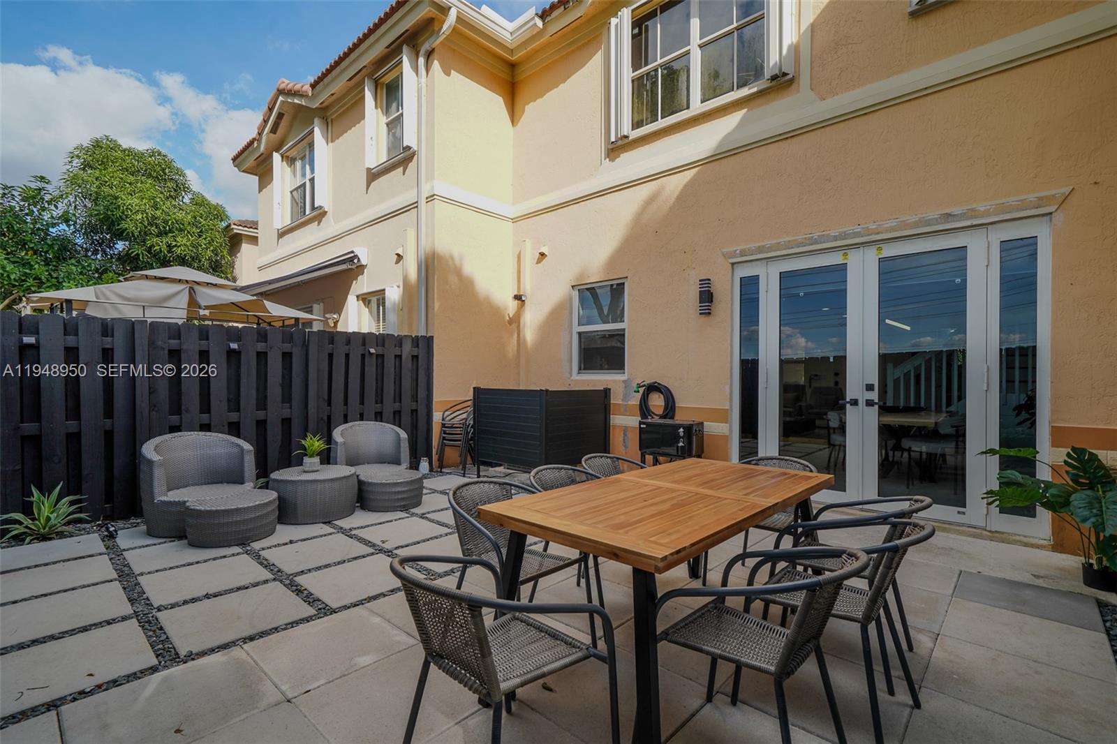 KENDALL BREEZE SOUTH - Residential