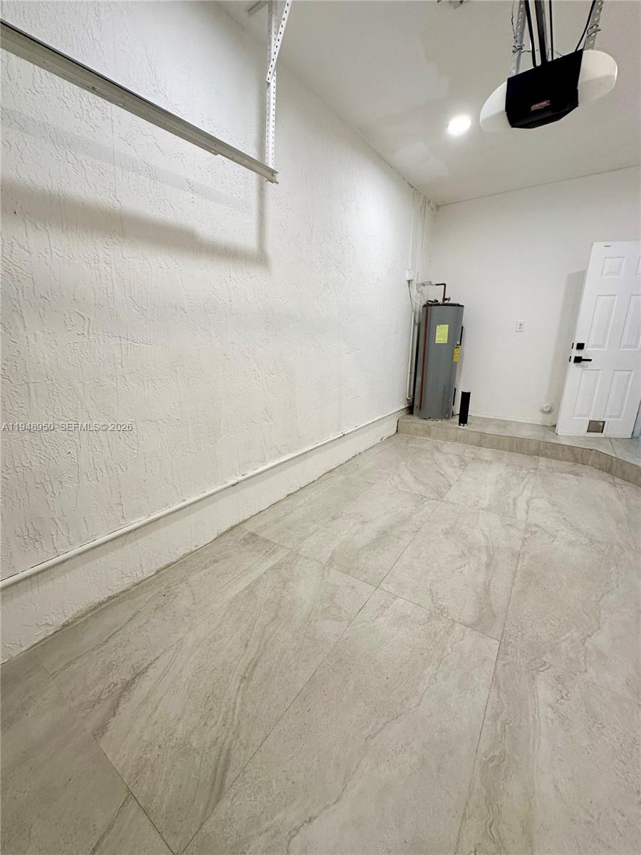 KENDALL BREEZE SOUTH - Residential