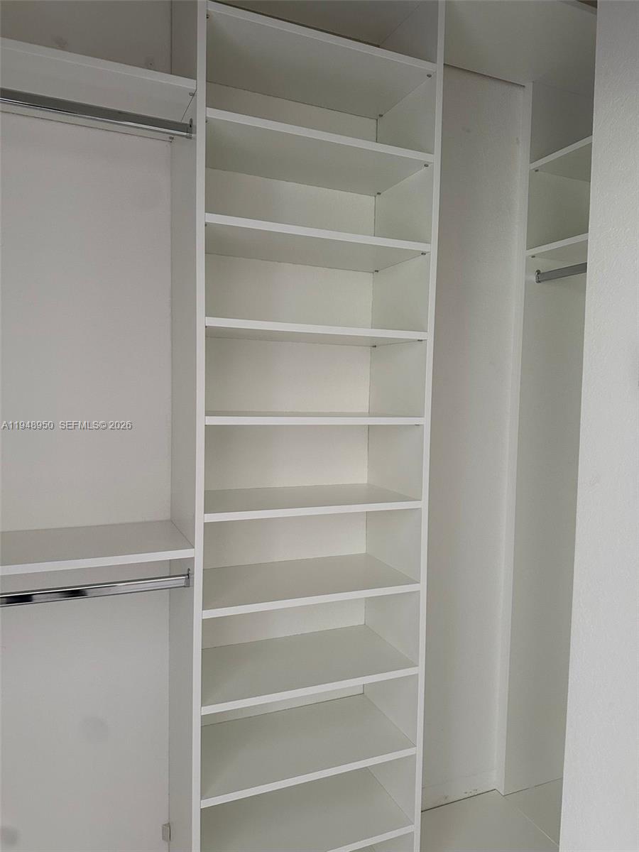 KENDALL BREEZE SOUTH - Residential