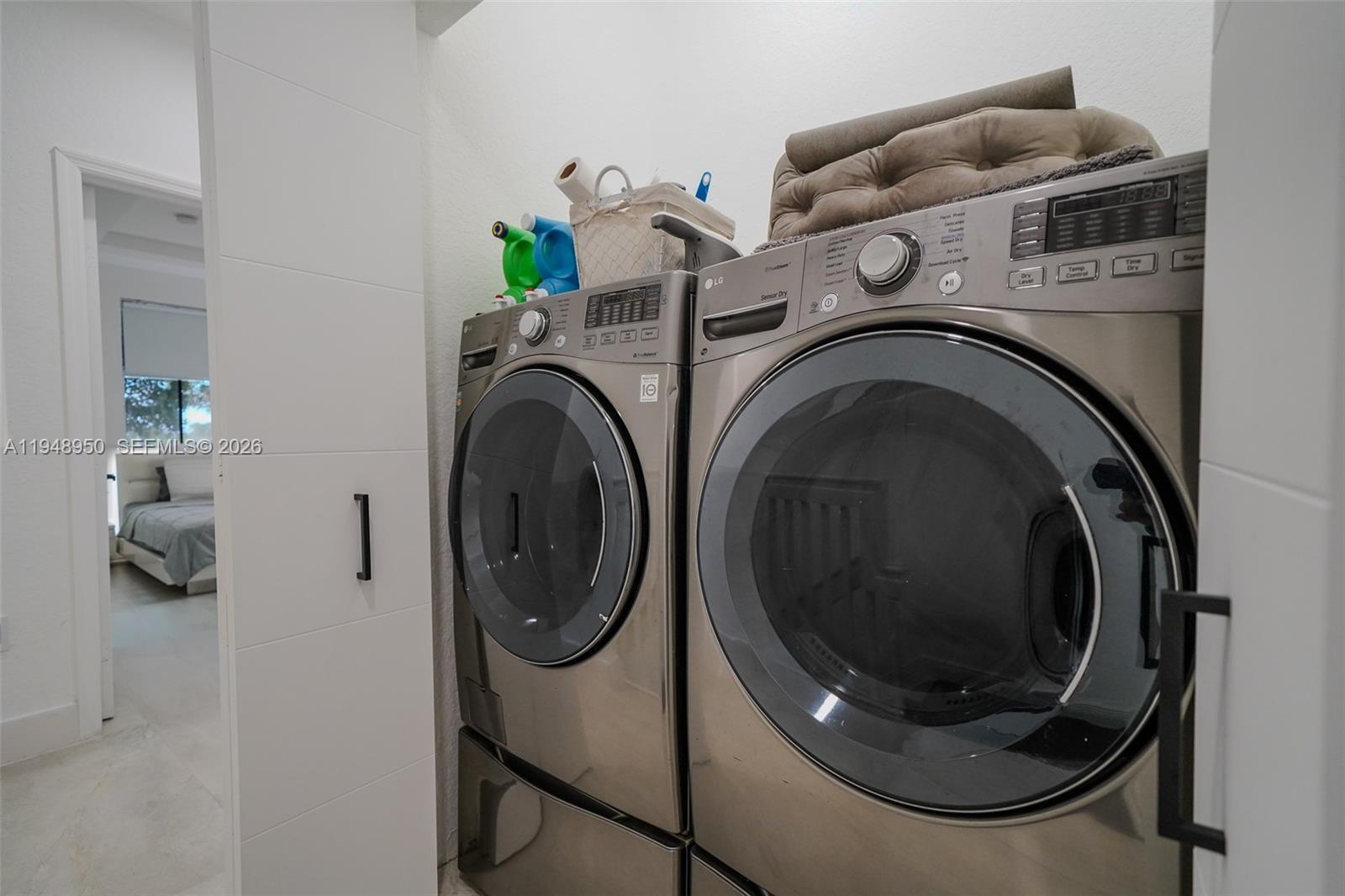 KENDALL BREEZE SOUTH - Residential