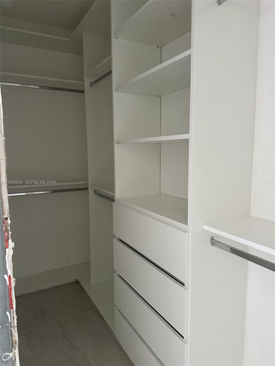 KENDALL BREEZE SOUTH - Residential