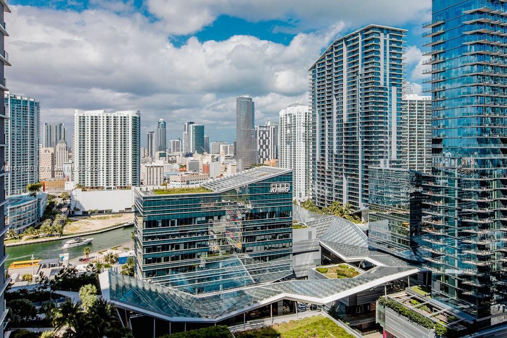 BRICKELL HEIGHTS WEST - Residential Lease