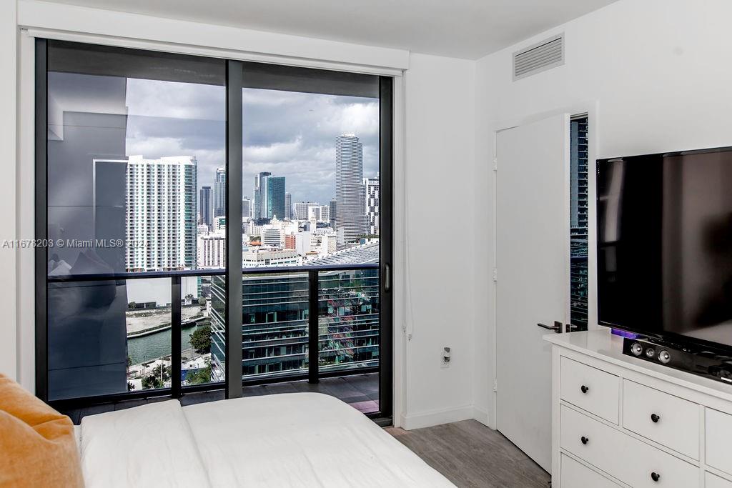 BRICKELL HEIGHTS WEST - Residential Lease