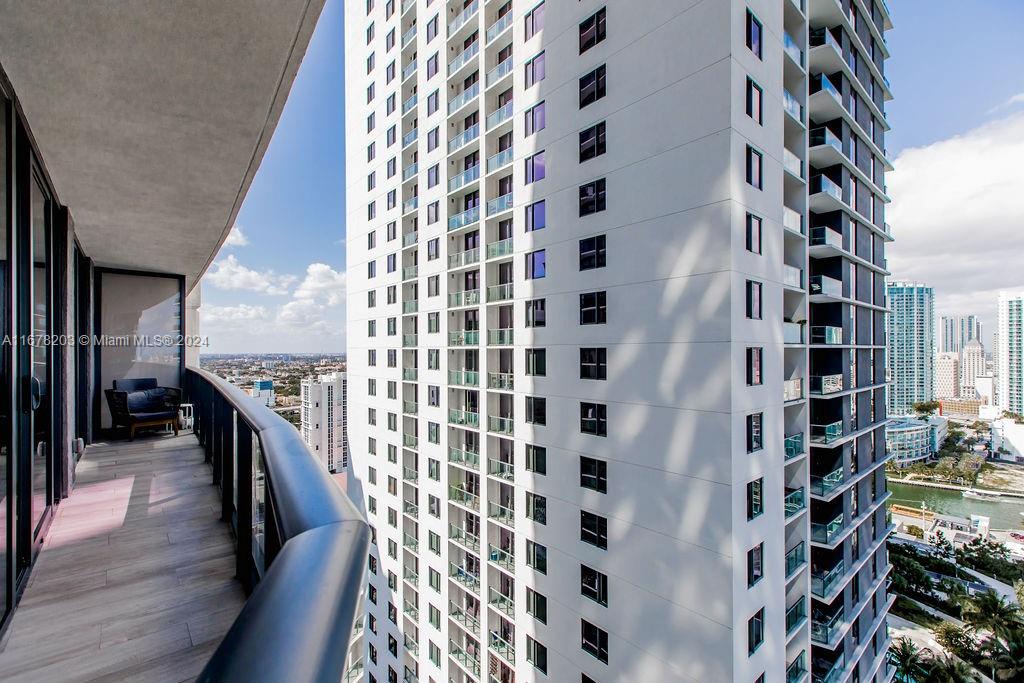 BRICKELL HEIGHTS WEST - Residential Lease