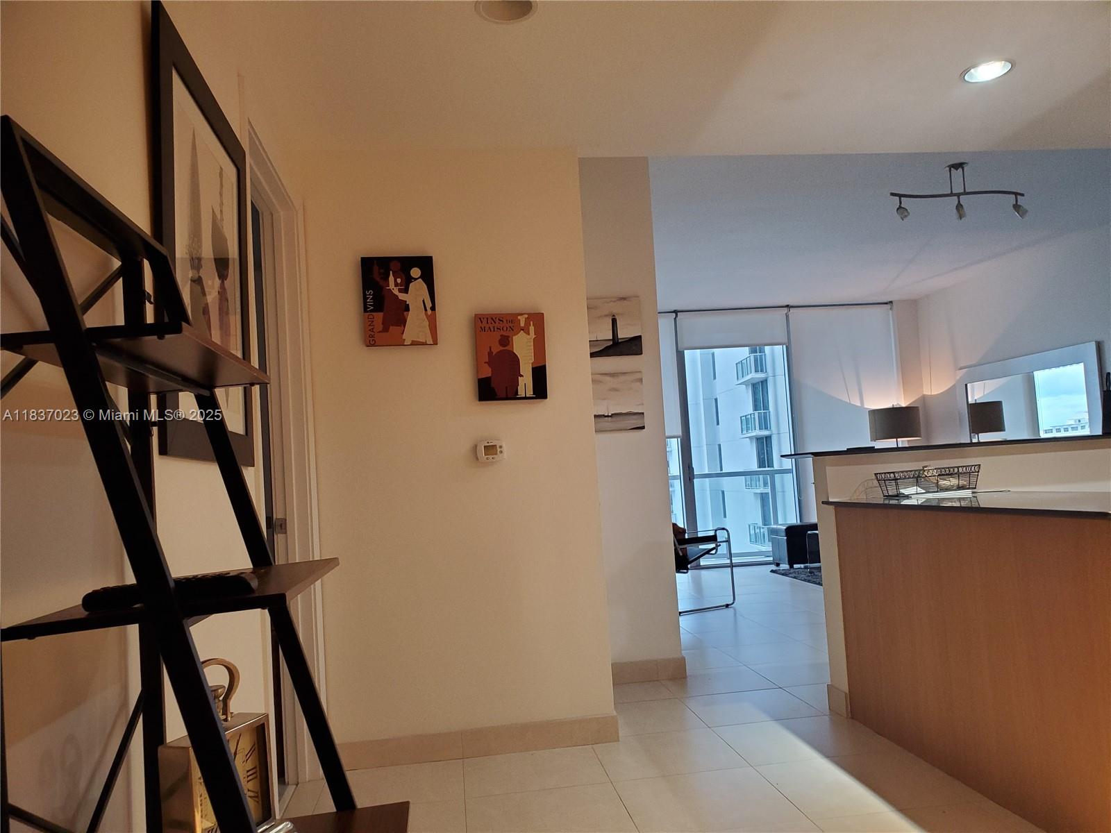 1050 Brickell Ave 1604