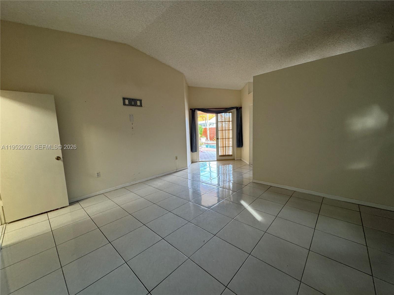 P.I. ESTATES - Residential