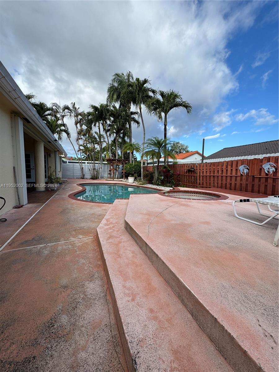 P.I. ESTATES - Residential