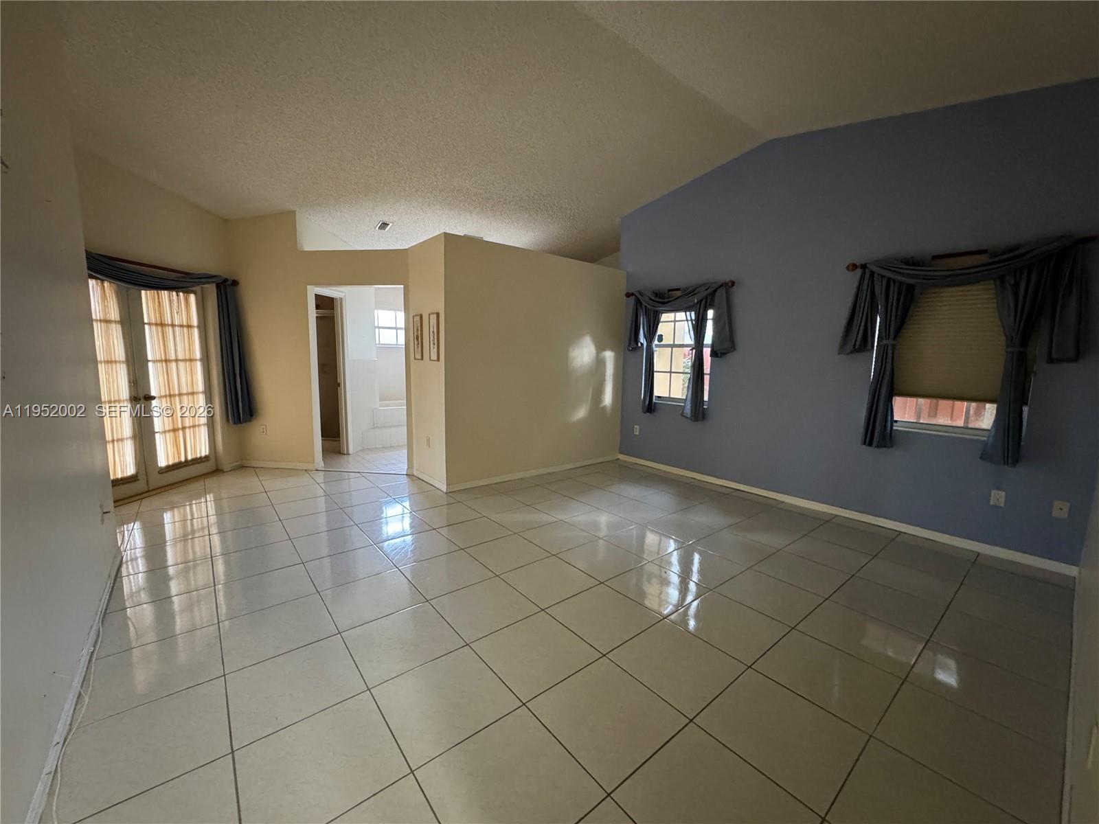 P.I. ESTATES - Residential