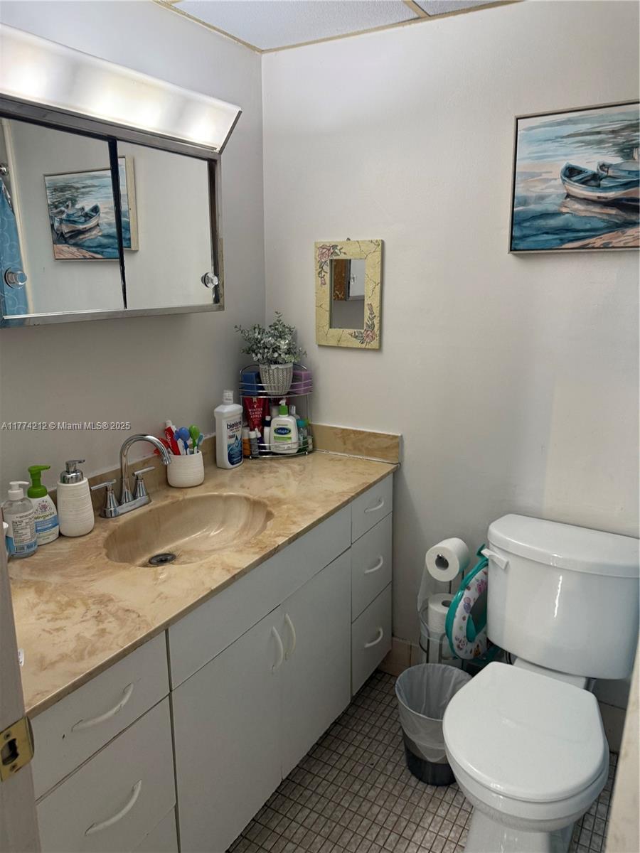 SOUTH WINDS CONDO WEST - Residential