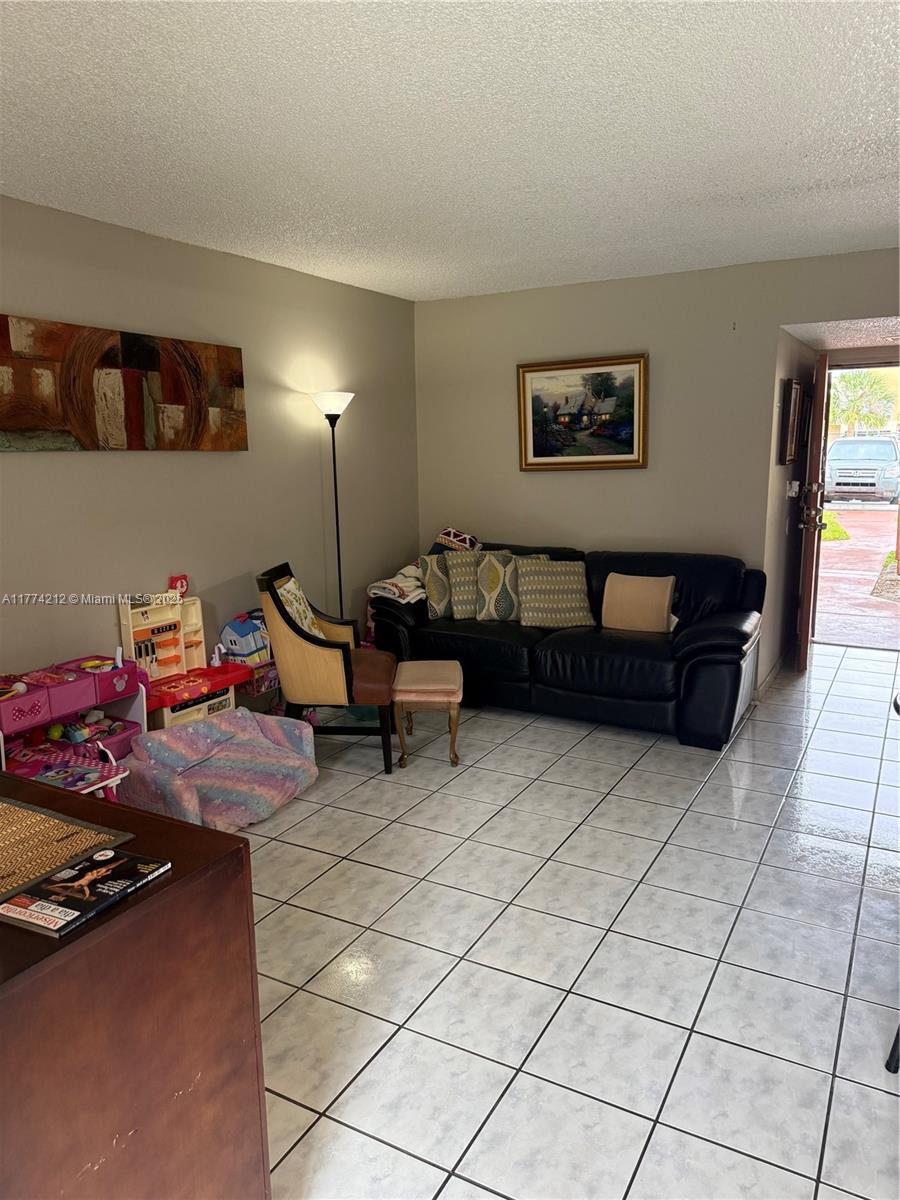 SOUTH WINDS CONDO WEST - Residential