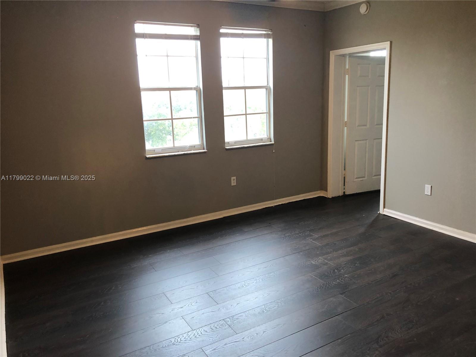 533 NE 3rd Ave 418