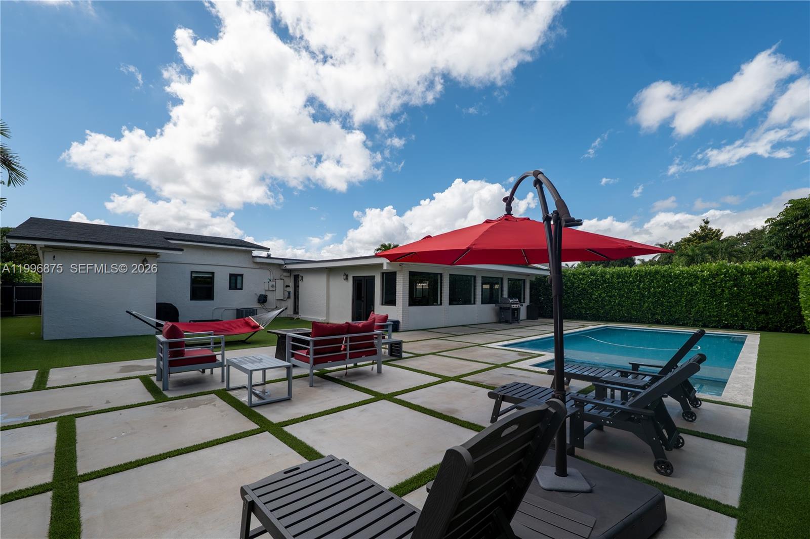 TROPICAL ESTATES 1ST ADDN - Residential