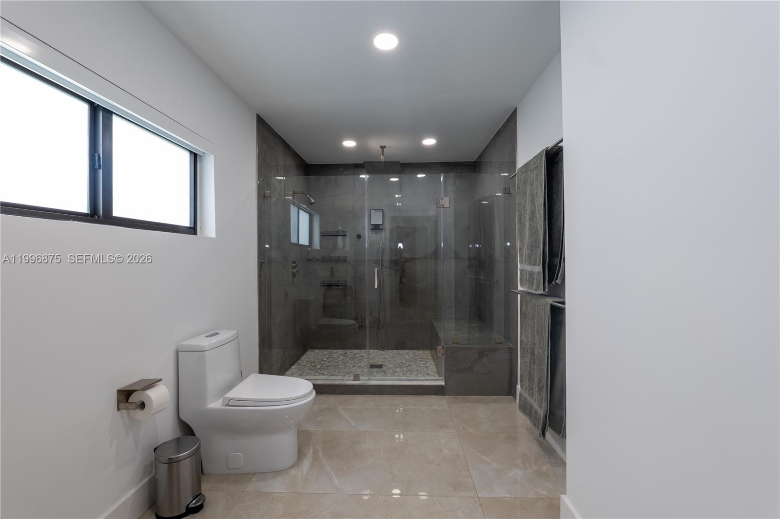 TROPICAL ESTATES 1ST ADDN - Residential