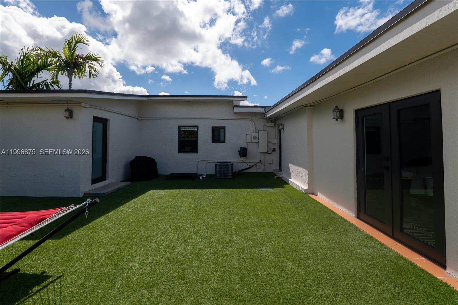 TROPICAL ESTATES 1ST ADDN - Residential