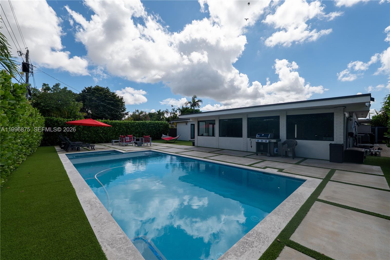 TROPICAL ESTATES 1ST ADDN - Residential