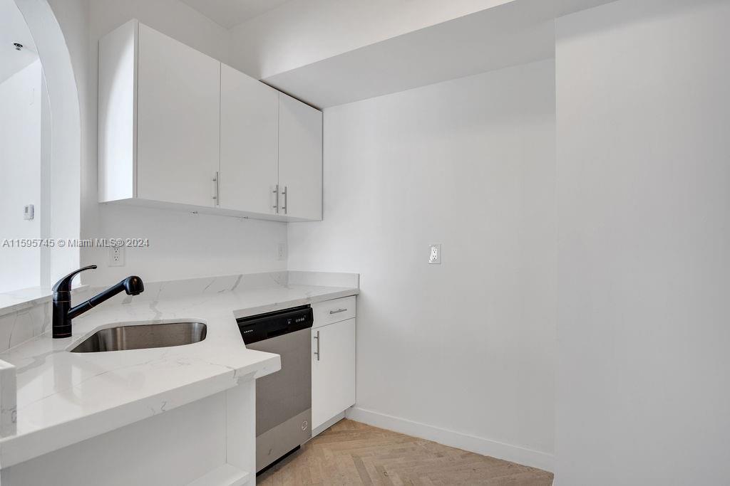 Venetian Villas - Residential