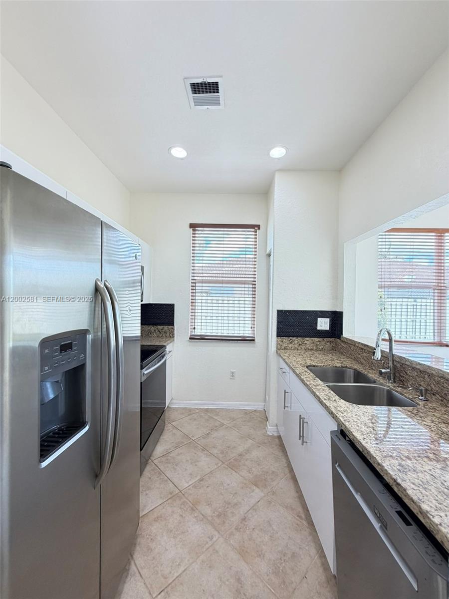 SPICEWOOD SUB - Residential Lease