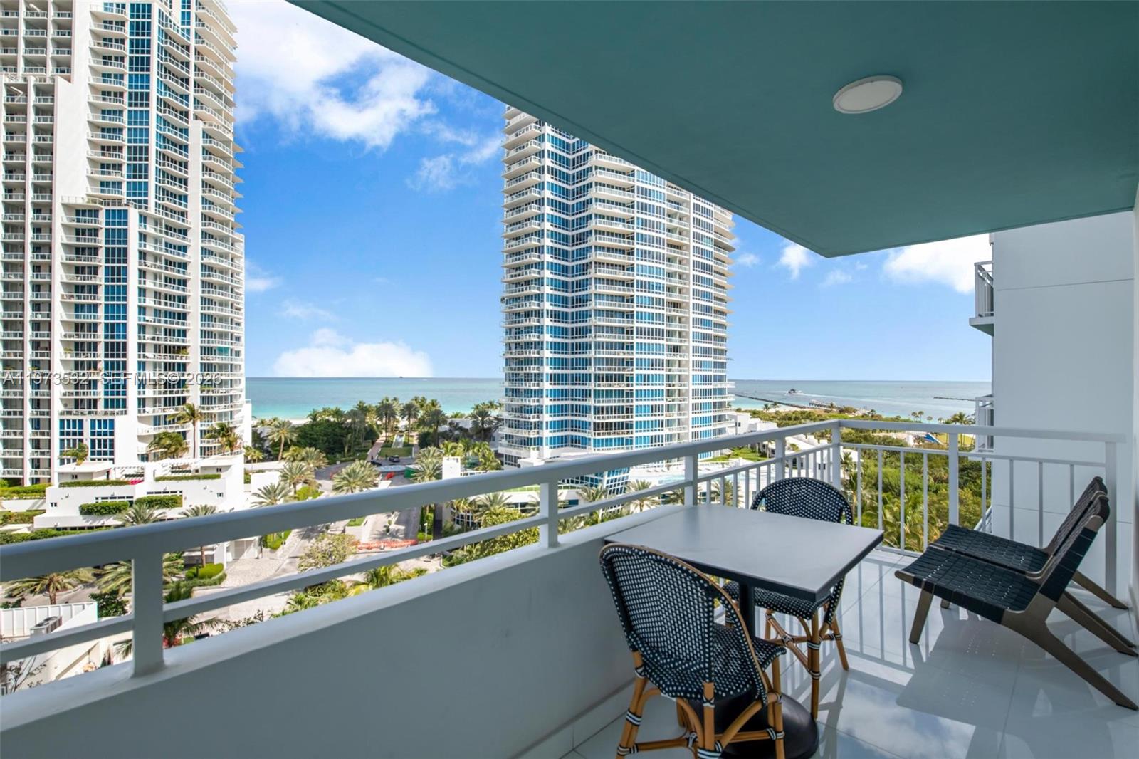 400 S Pointe Dr 1006