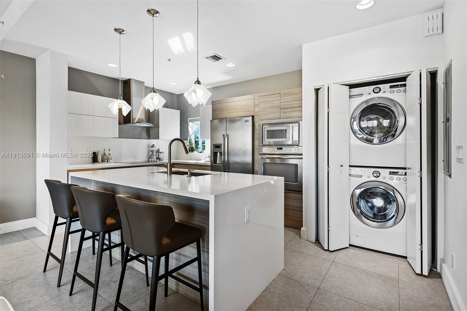 HOLMBERG & MC KEES - Residential