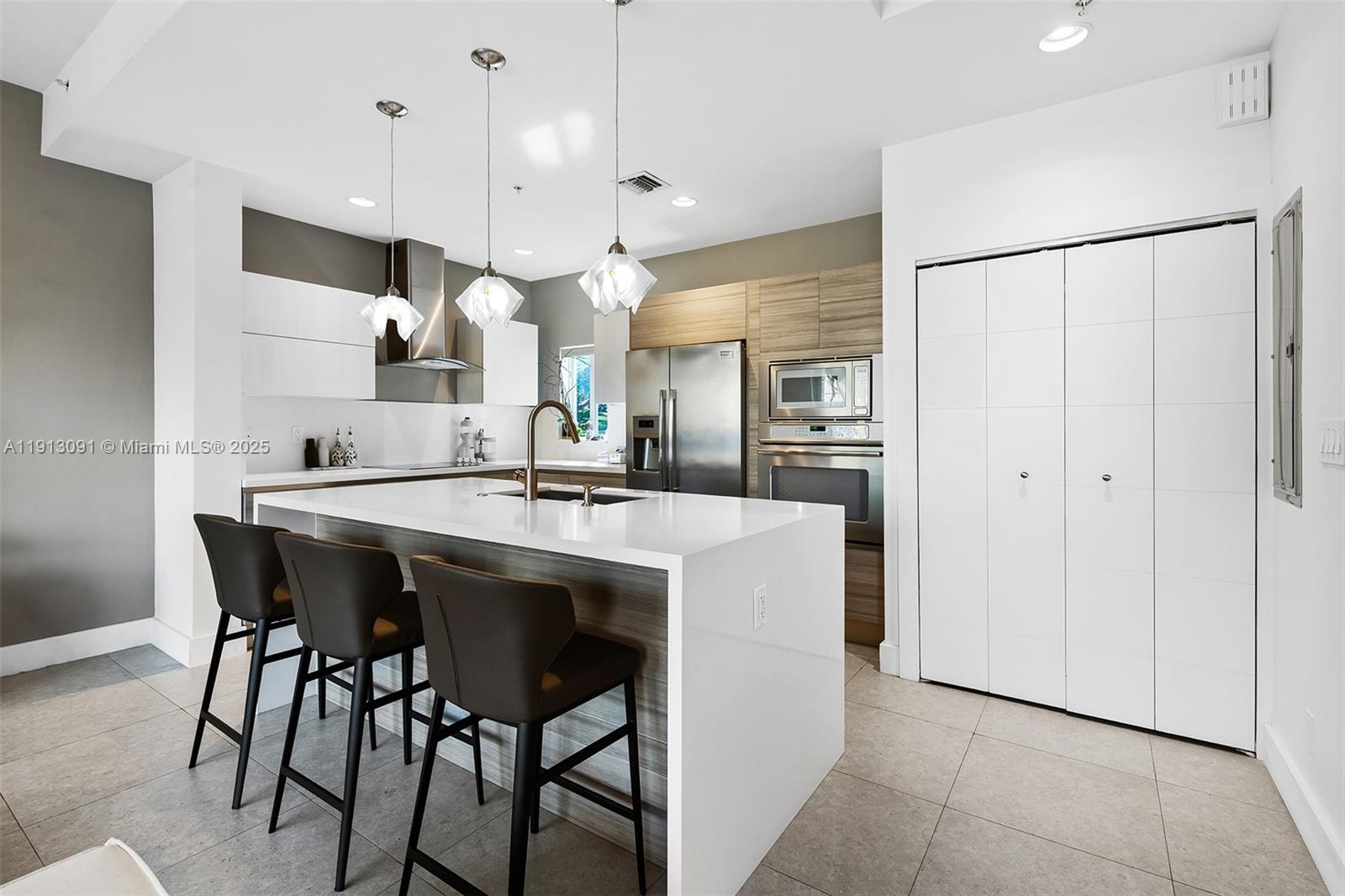 HOLMBERG & MC KEES - Residential