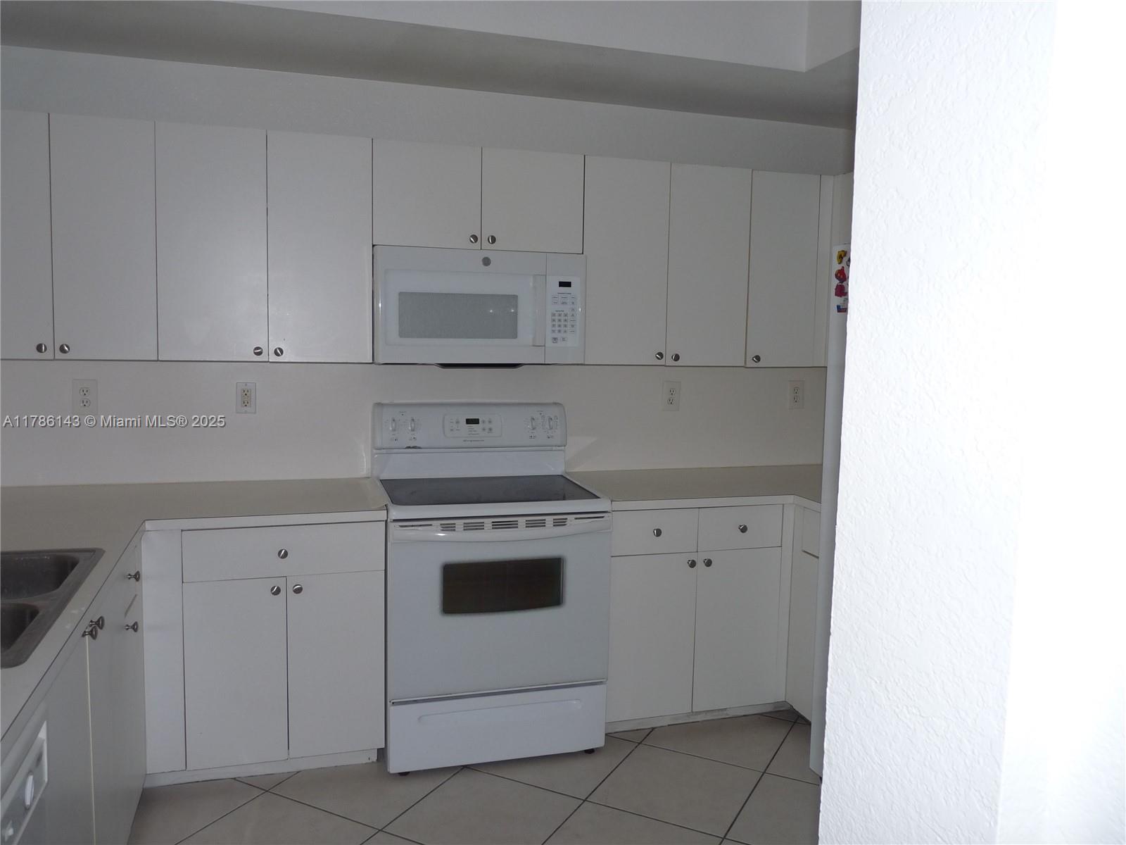 CENTURY PARK CONDO NO 2 - Residential Lease