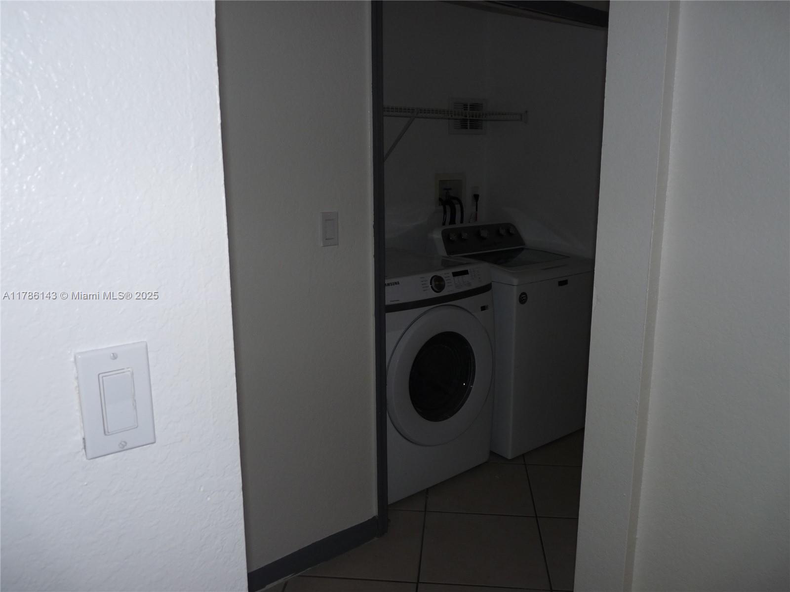 CENTURY PARK CONDO NO 2 - Residential Lease