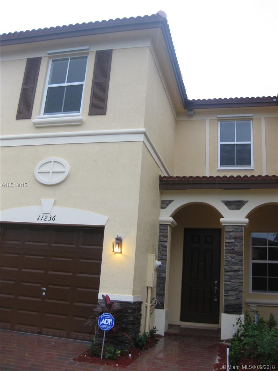 ISLANDS AT DORAL NORTHWES - Residential