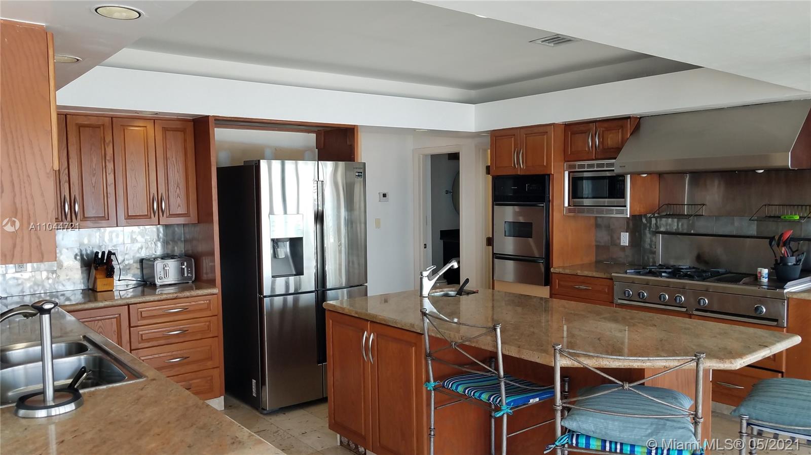 EASTERN SHORES - Residential