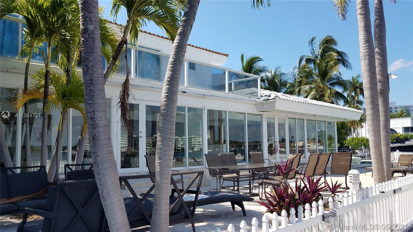 EASTERN SHORES - Residential