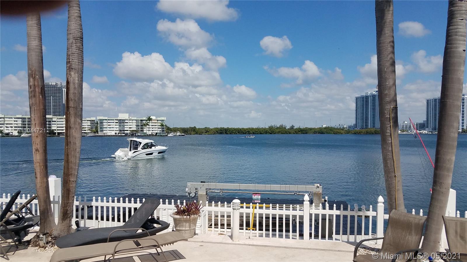 EASTERN SHORES - Residential