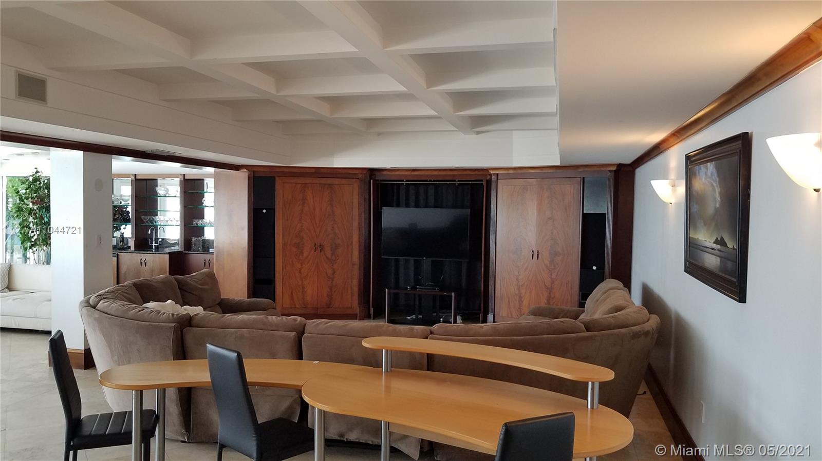 EASTERN SHORES - Residential