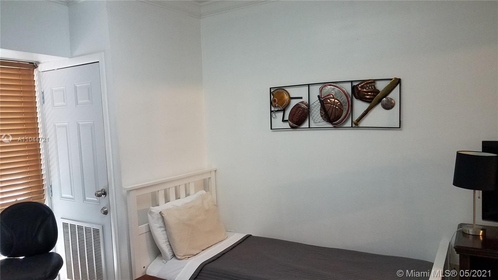 EASTERN SHORES - Residential