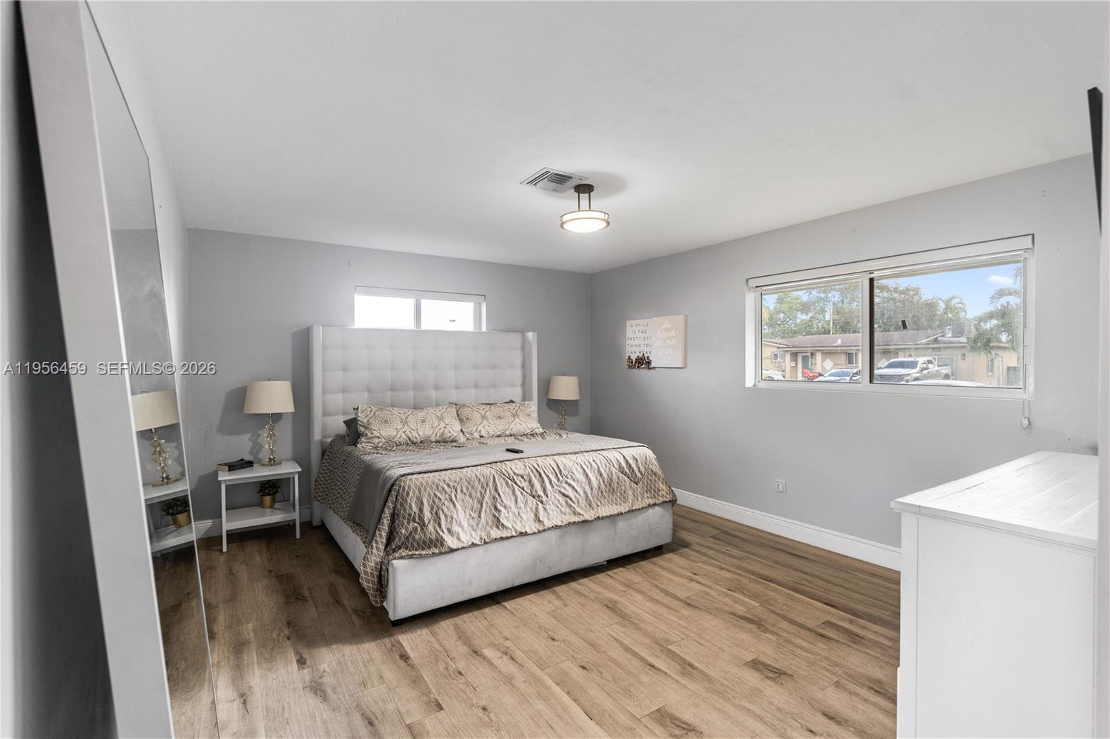 HOLLYWOOD PINES NO 2 AMEN - Residential