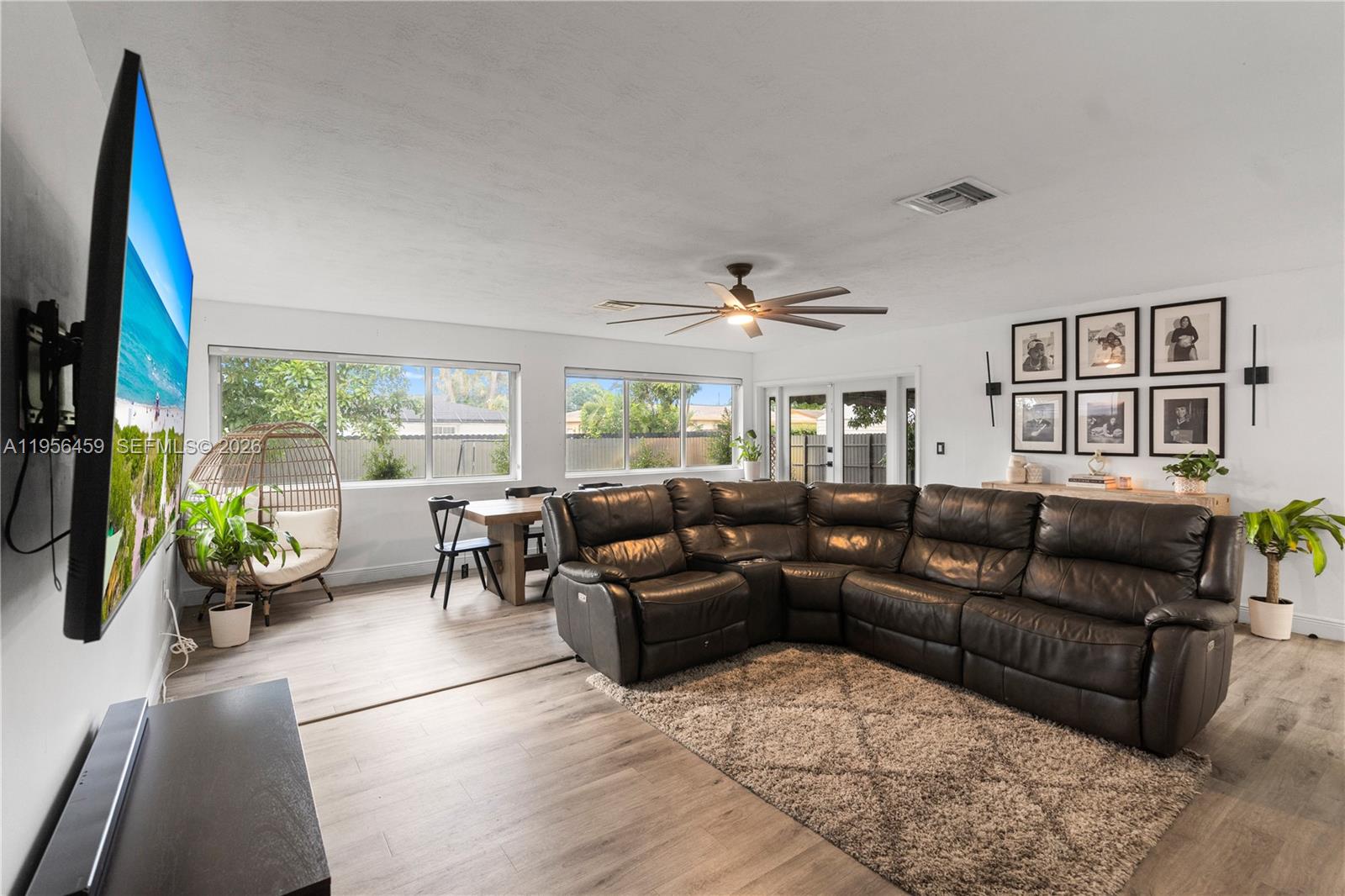 HOLLYWOOD PINES NO 2 AMEN - Residential