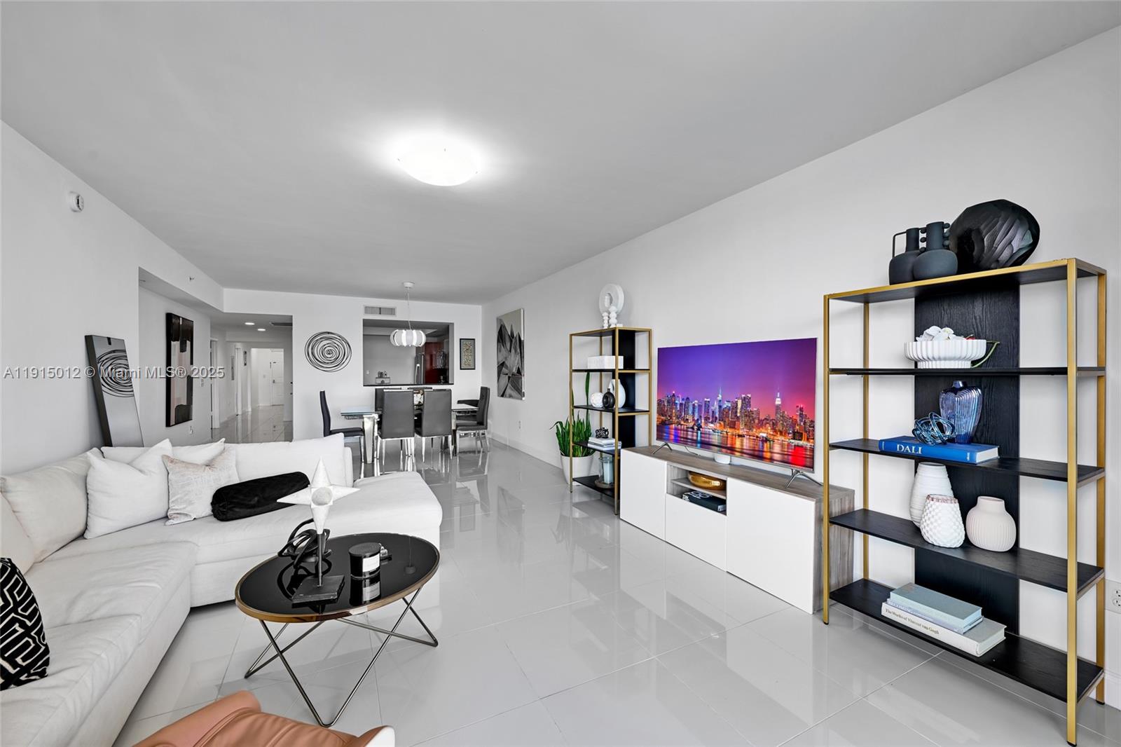 AVENTURA MARINA CONDO NUM - Residential