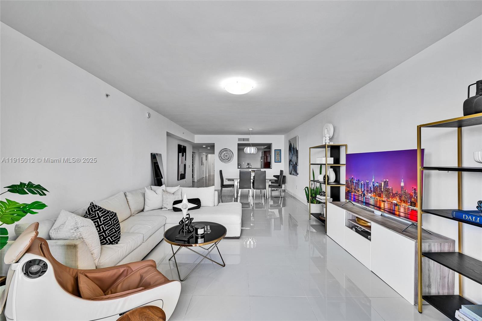 AVENTURA MARINA CONDO NUM - Residential