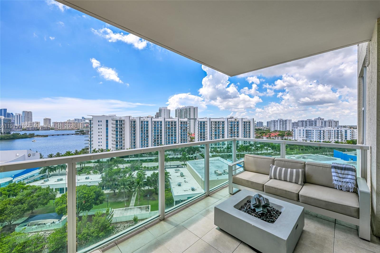 AVENTURA MARINA CONDO NUM - Residential