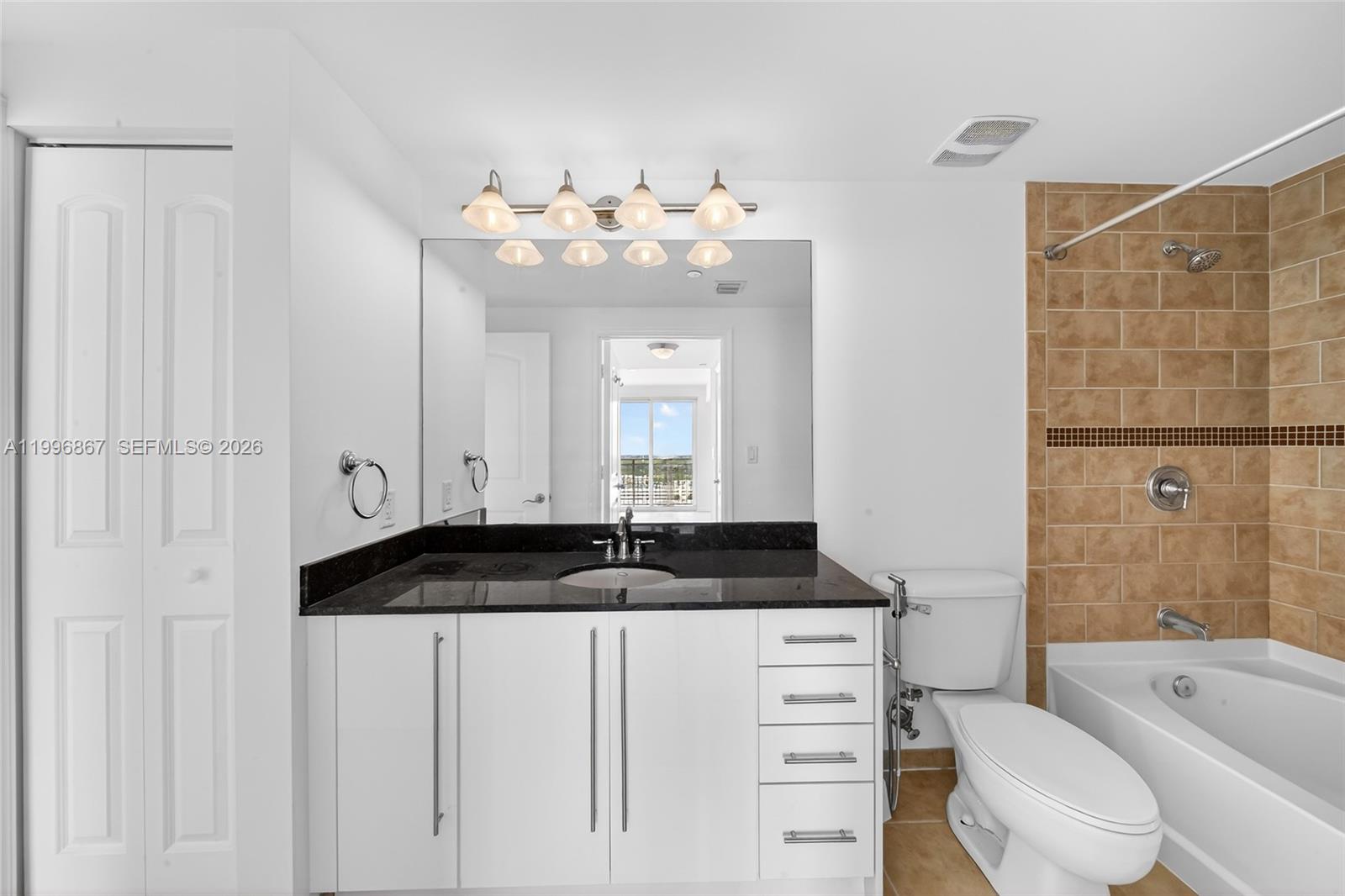 TOSCANO CONDO - Residential