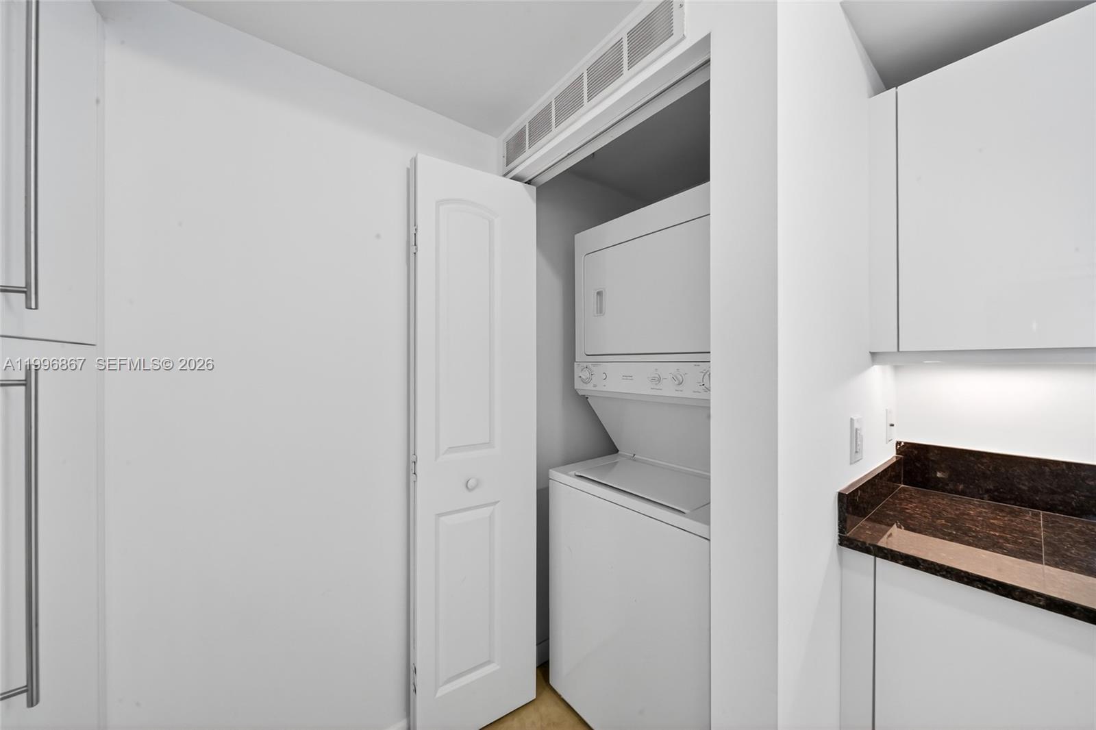 TOSCANO CONDO - Residential