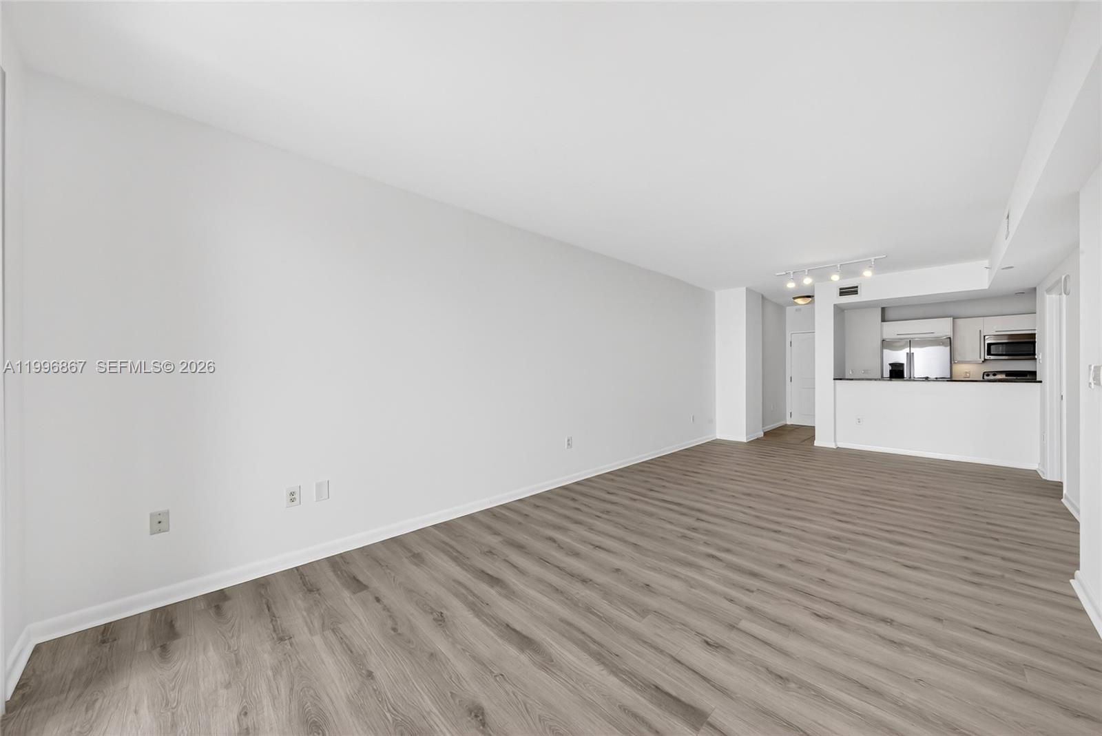 TOSCANO CONDO - Residential