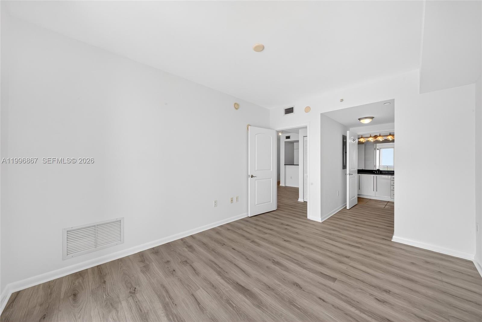 TOSCANO CONDO - Residential