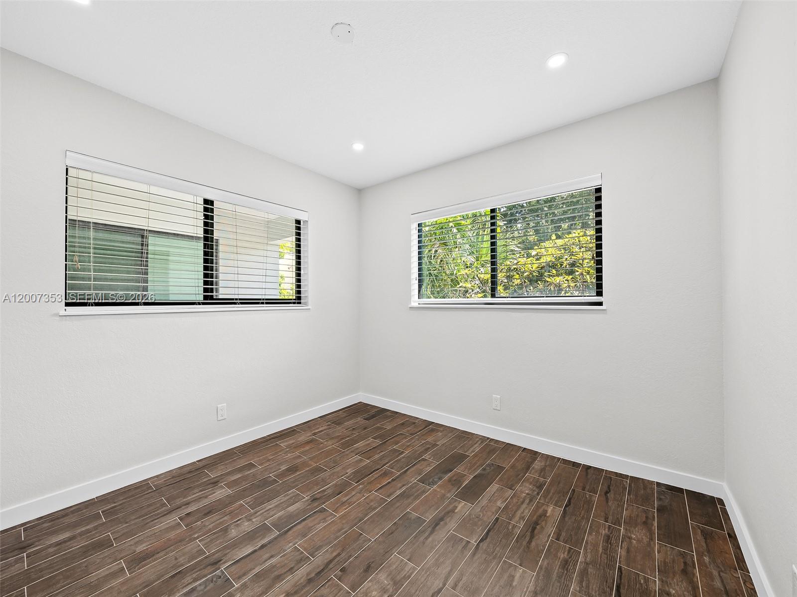 COLEE HAMMOCK - Residential Income