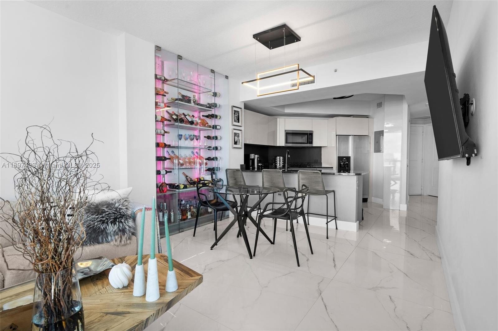 PLATINUM CONDO - Residential Lease