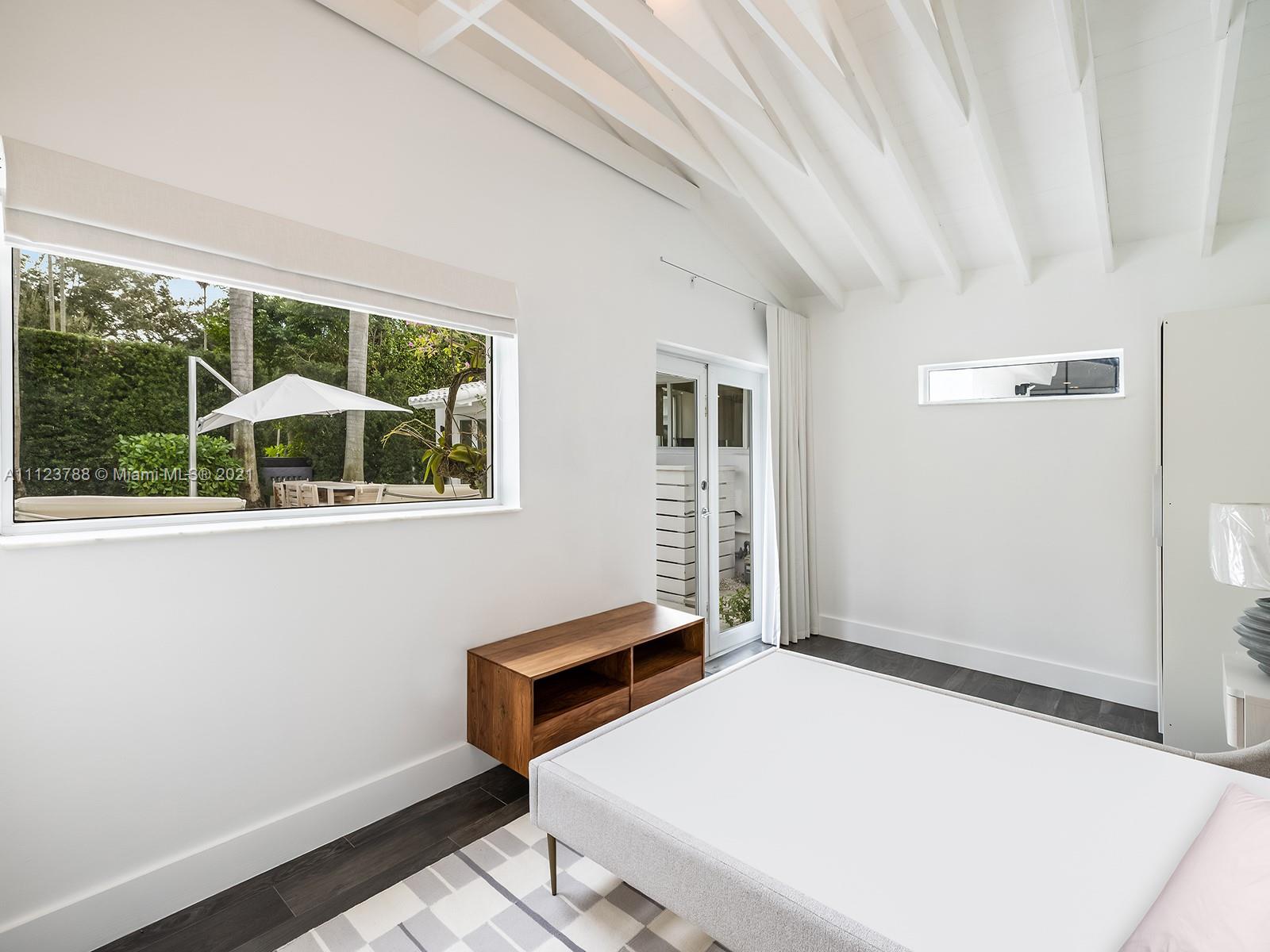 LA GORCE GOLF SUB - Residential