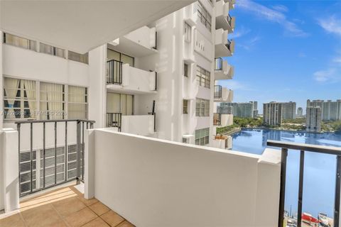 Tiny photo for 2750 NE 183rd St #1801, Aventura, FL 33160 (MLS # A12026838)