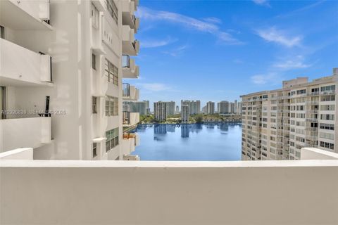 Tiny photo for 2750 NE 183rd St #1801, Aventura, FL 33160 (MLS # A12026838)