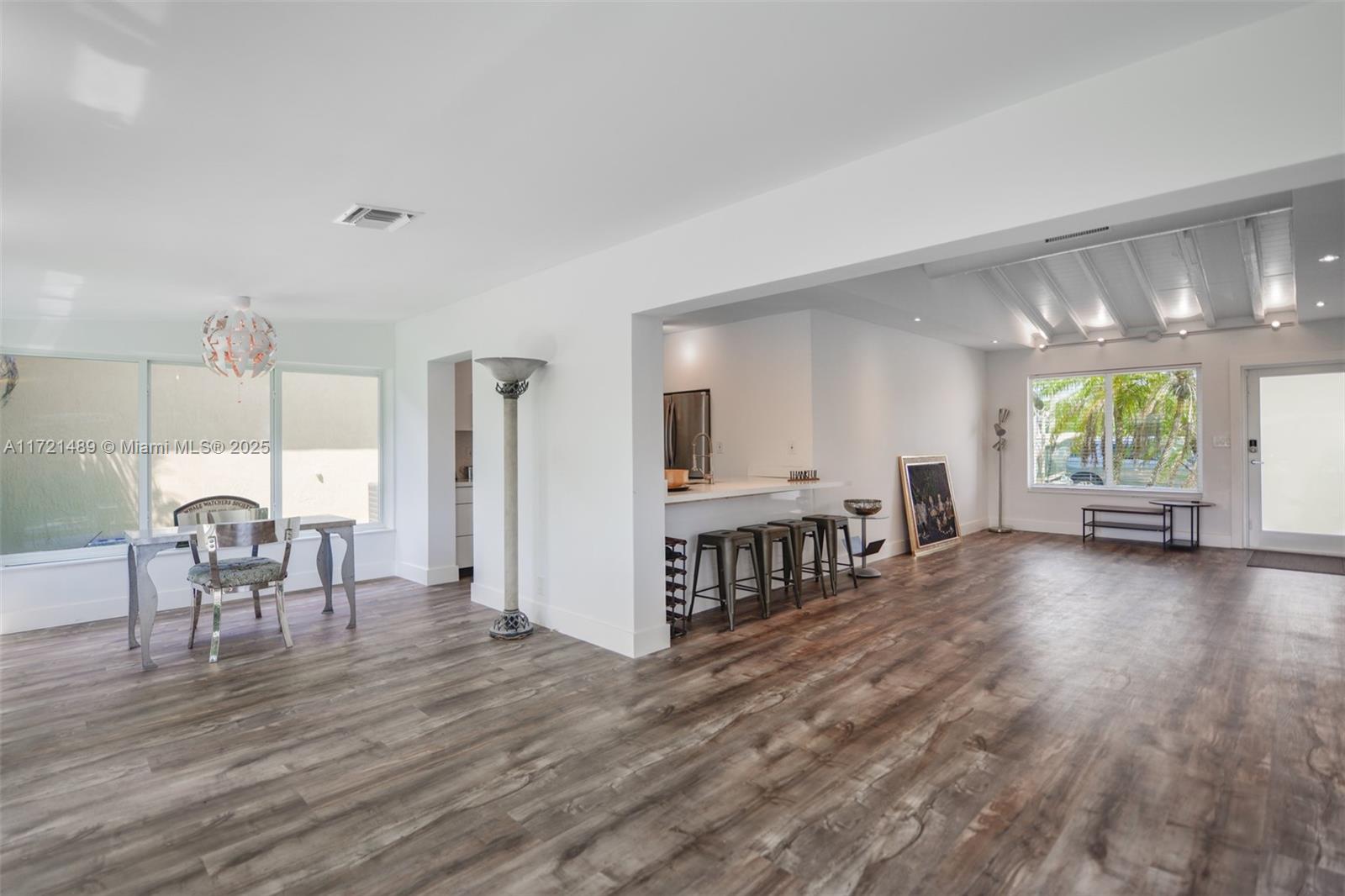 SOUTH NEW RIVER ISLES SEC - Residential